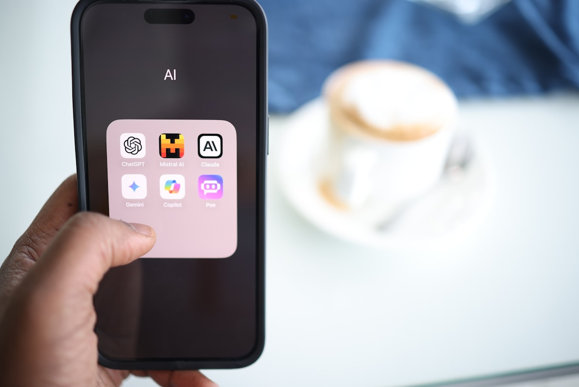 Claude 4, Desktop apps and more!